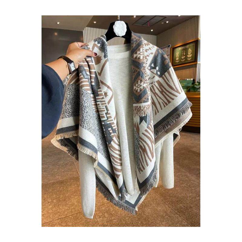 超重加厚秋冬时尚大方巾气质拼色几何仿羊绒围巾外搭防寒保暖披肩