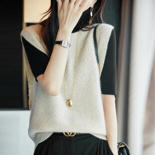 新品100纯羊毛坎肩马甲背心女2025新款短款秋冬外搭大码女装针织