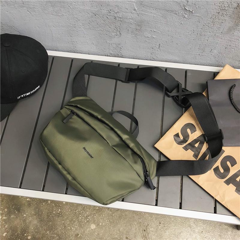 新品男士斜挎包小众设计感小包日系挎包男款斜跨单肩包潮牌休闲小