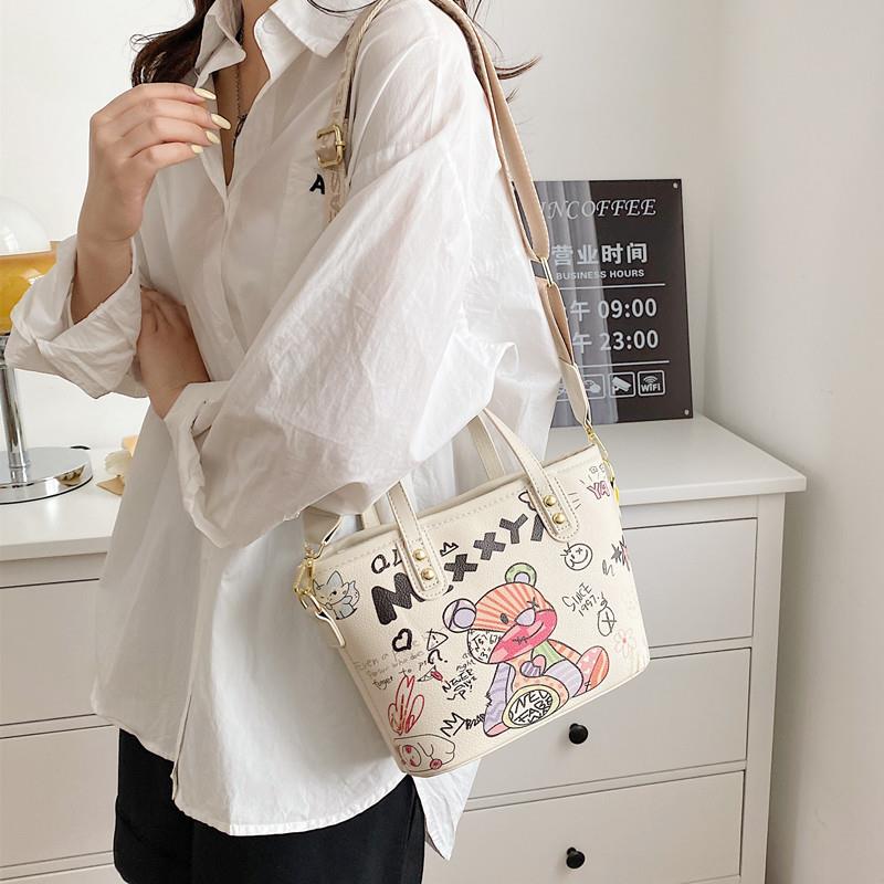 新品可爱卡通涂鸦手提水桶