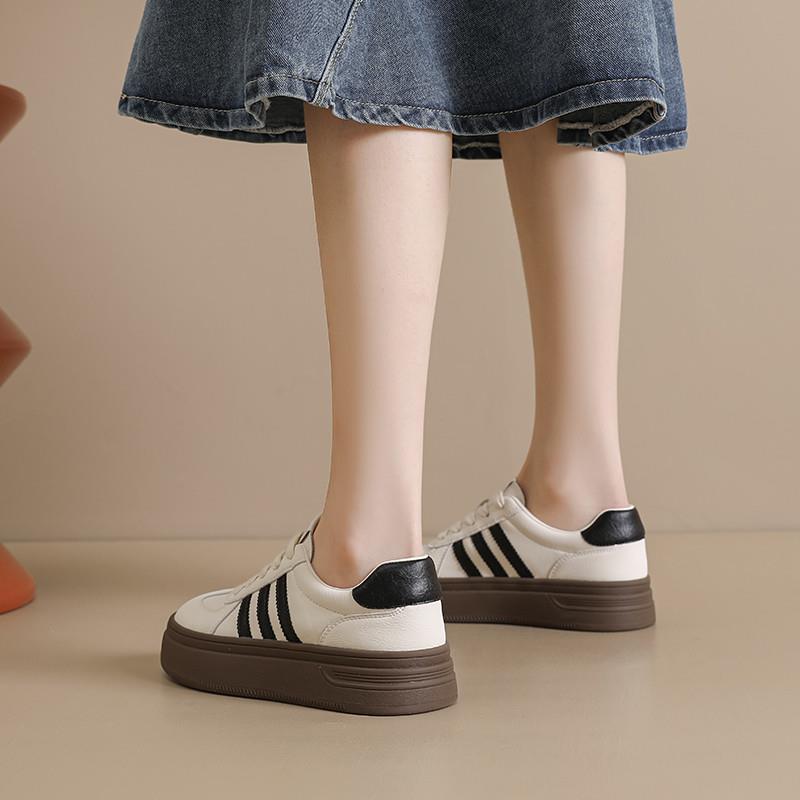 推荐秋款防滑板鞋女内增高