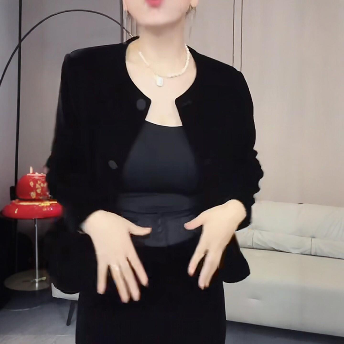 推荐新款外套女春秋妈妈装休闲百搭Q遮肉显瘦小香风丝绒上衣宽松