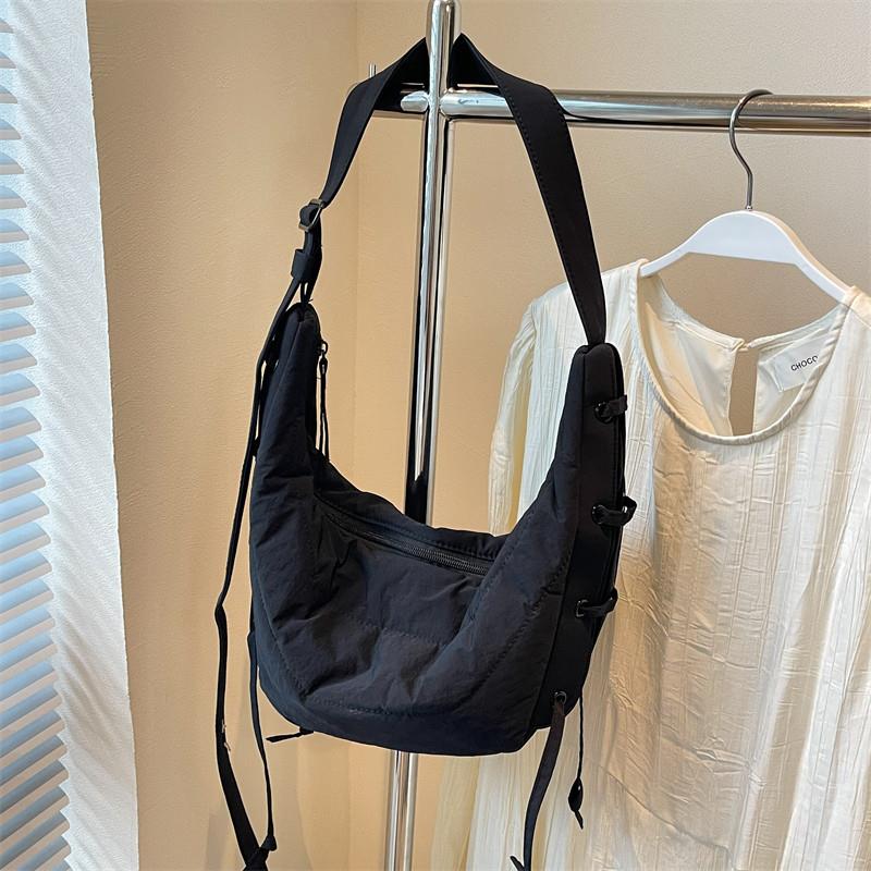 推荐韩版潮流休闲大容量饺