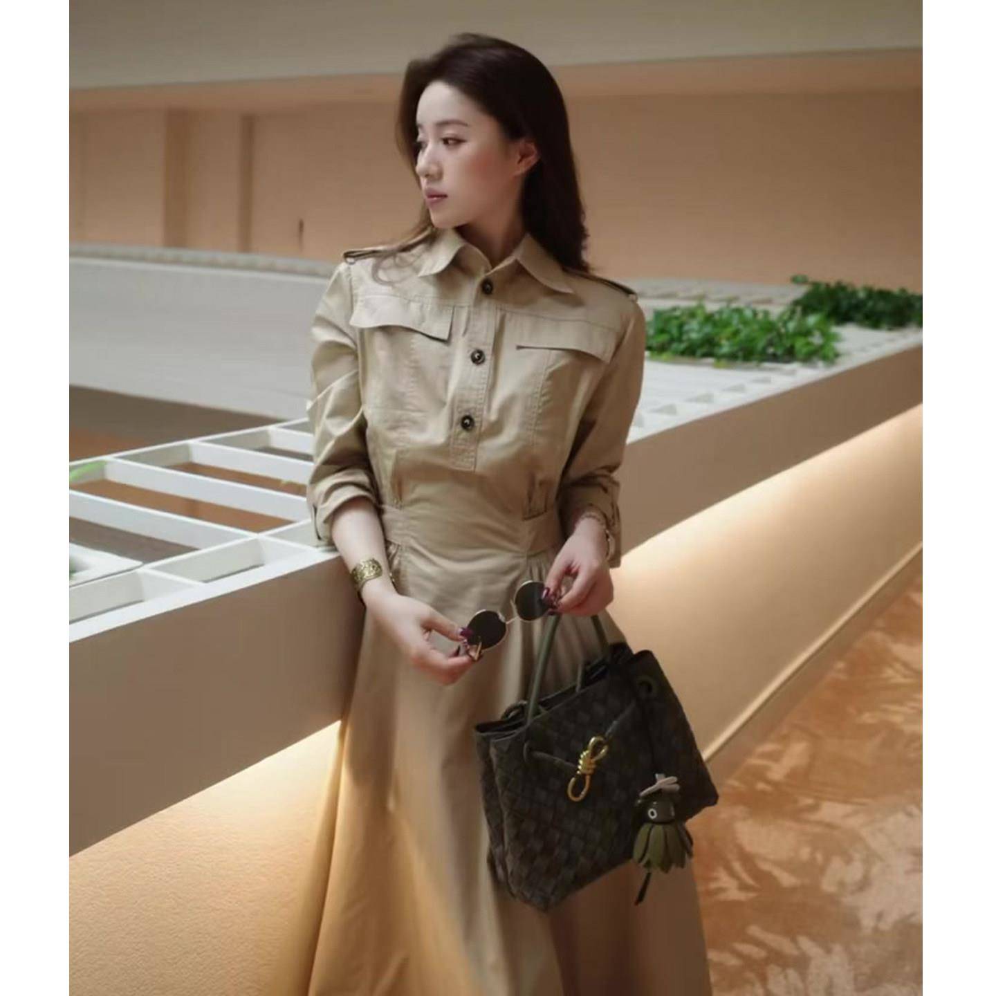 推荐简约老钱风连衣裙女2026春季新款收腰显瘦气质休闲工装风风衣