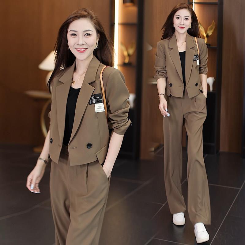 推荐时尚气质小西装套装女秋季新款一整套短款西服上衣阔腿裤两件