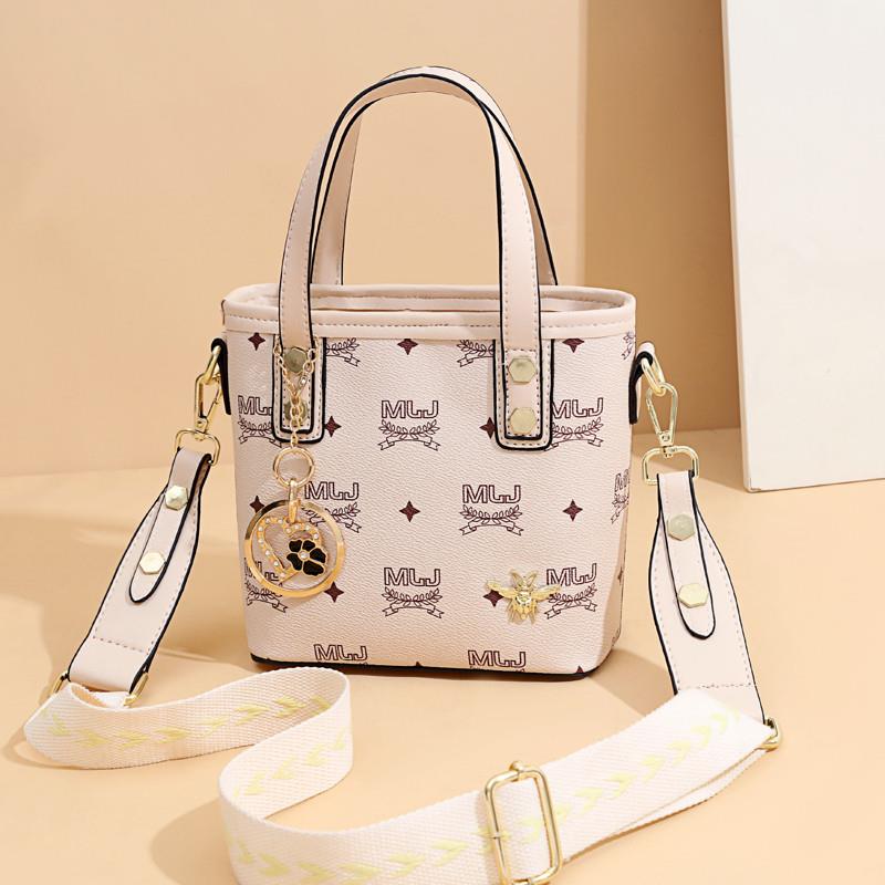 推荐气质小包包女时尚单肩