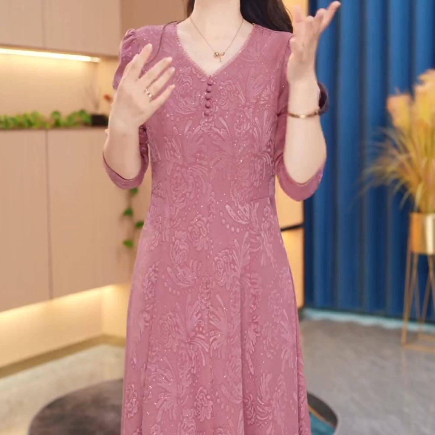 推荐气质印花连衣裙女2026秋季新款中年妈妈修身显瘦中长裙高级感