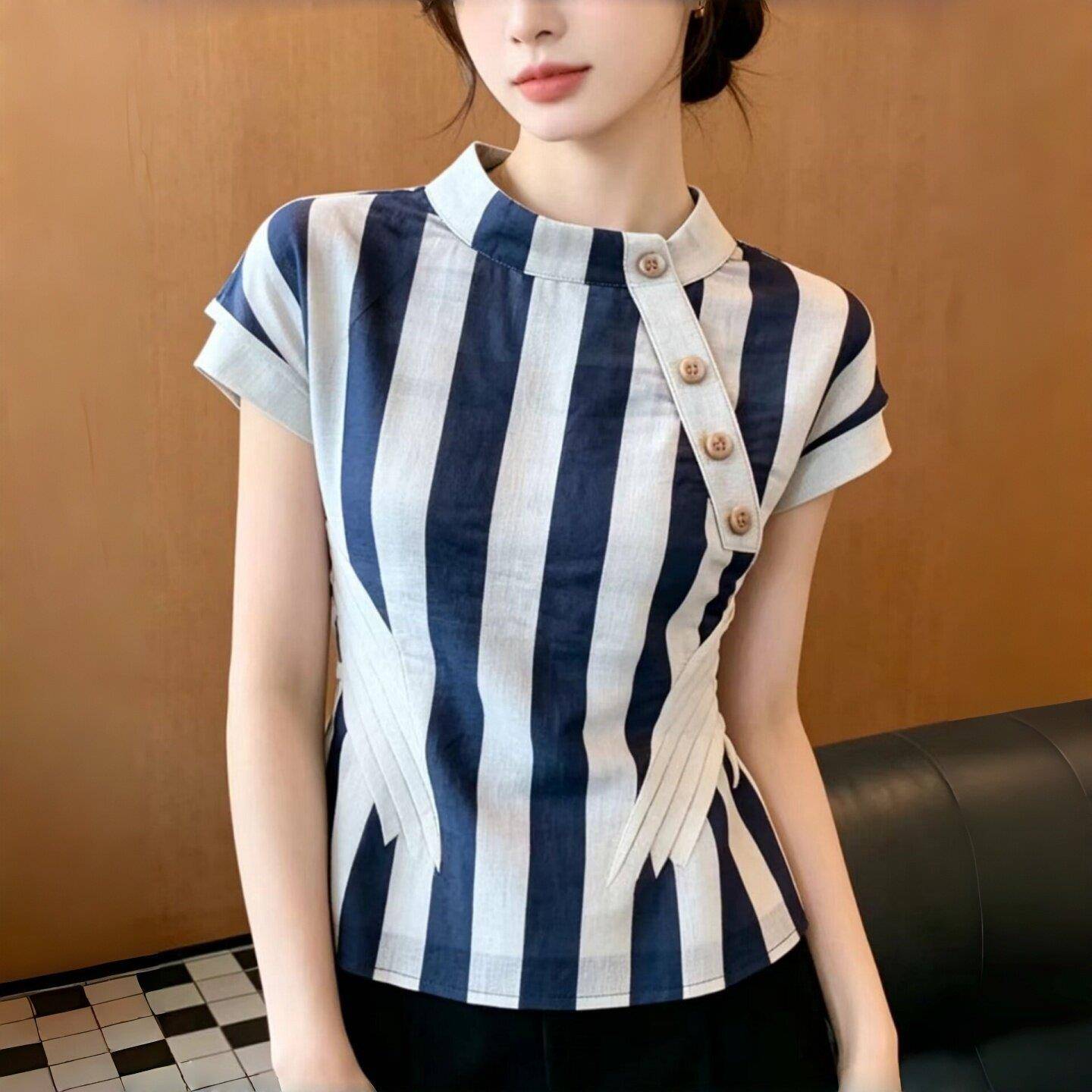 推荐韩版法式风气质条纹短袖上衣女设计感显瘦百搭撞色小衫2026年