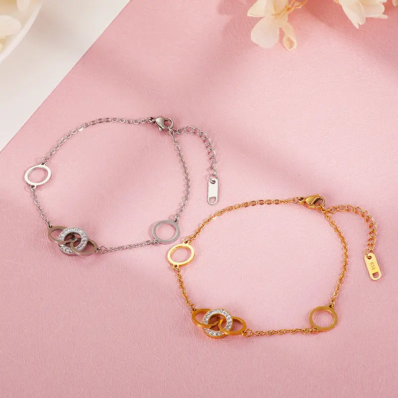 欧意女式镶钻手饰时尚金色字母o钛钢手链不锈钢工厂