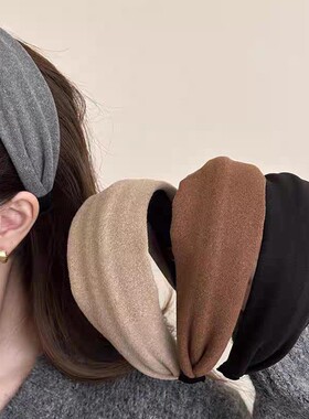 2025新款日常外戴宽边发捆发箍女压发高颅顶灰色发带发卡发旅头箍