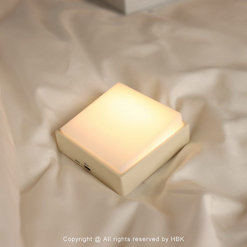 �̰�ɫ*1 �ڰ׿Ϳ��صƴ����Լ��ͷLED��ҹ���������Ⲽ�ߵ����ȿɶ�ʱ 101Ԫ