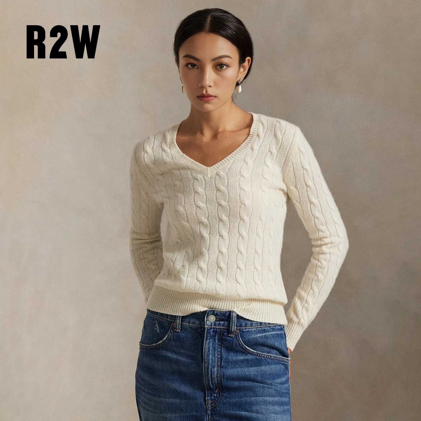 R2W美式复古V领羊毛羊绒绞花毛衣