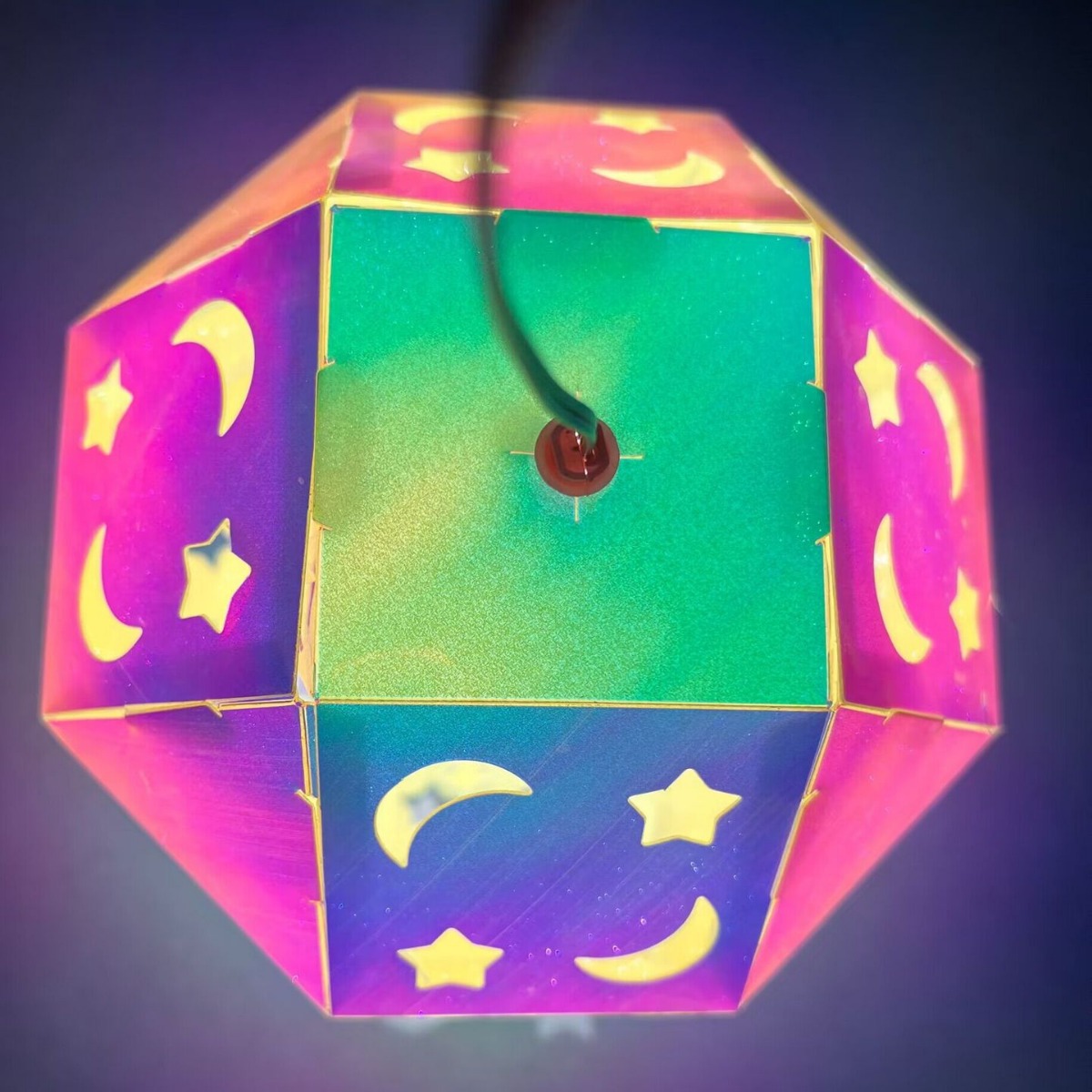 新年摆摊夜市炫彩镭射投影手提灯笼星空儿童手工发光花灯