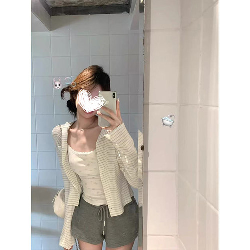 连帽莱赛尔短款条纹外套长袖上衣