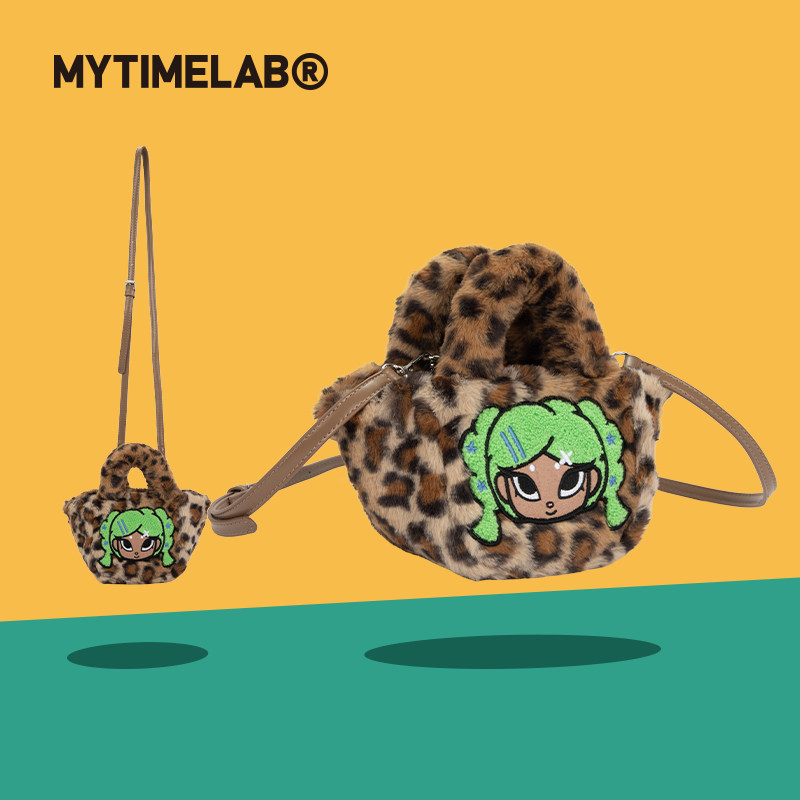 MYTIMELAB摩太潮玩ZOE皮草辣妹手提包大容量斜挎包通勤包时尚 - 实物图