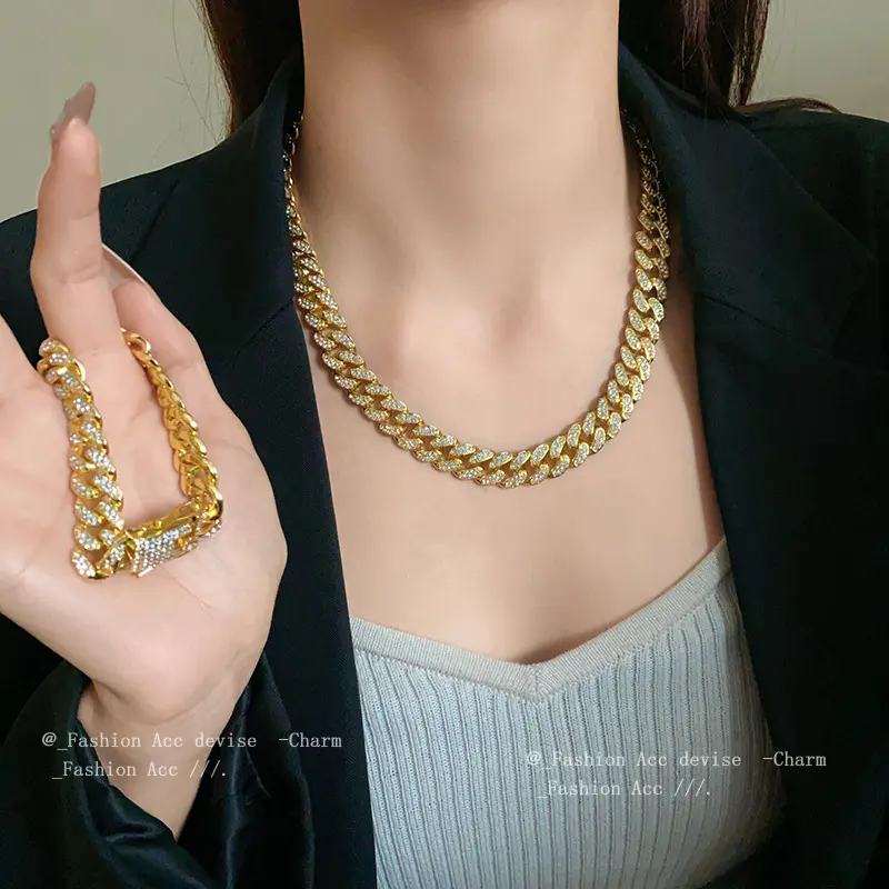 镶钻链条几何项链嘻哈时尚气质锁骨链通勤高级感朋克轻奢项饰