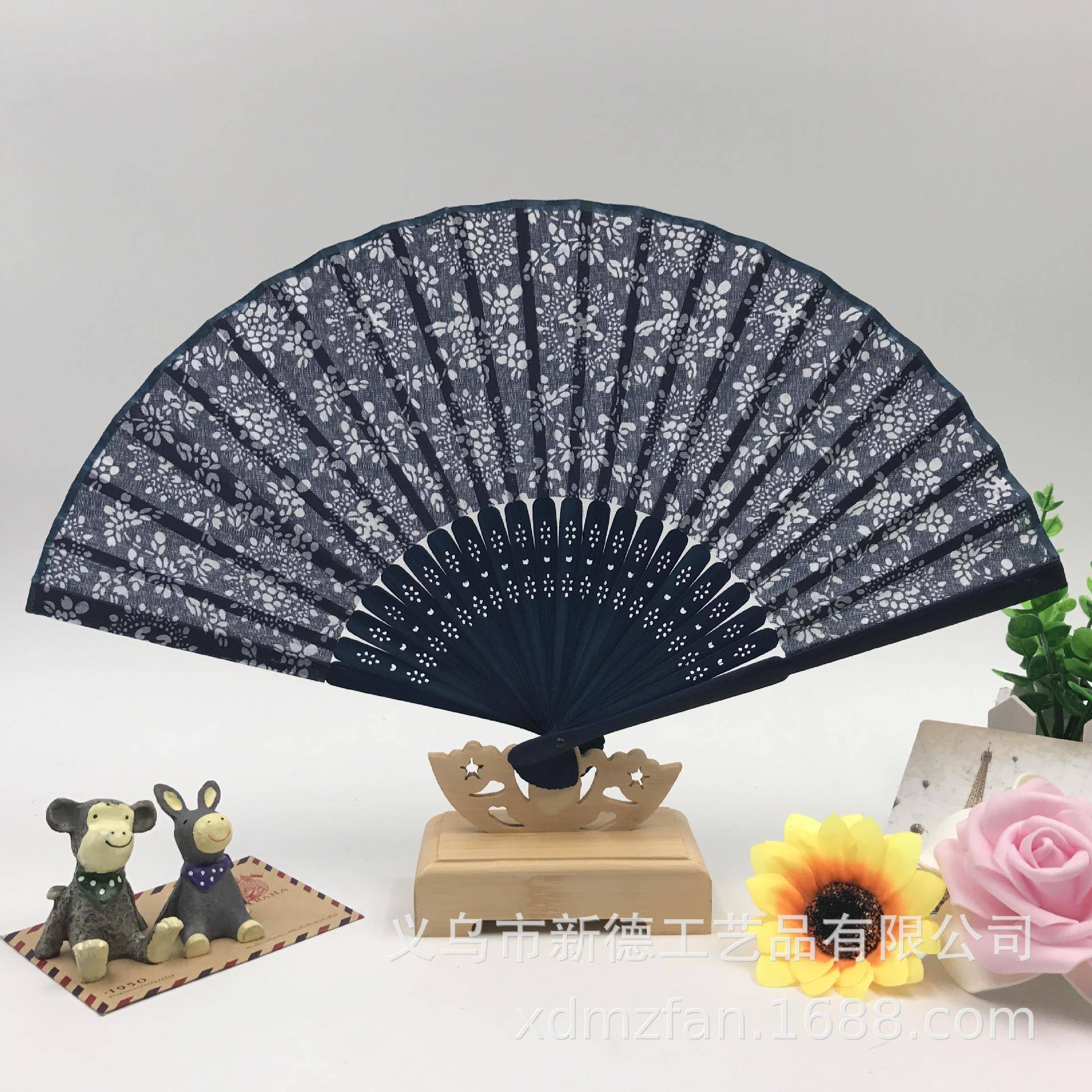 腊染印花兰花布女扇折扇*古风折扇镂空日式竹扇折叠扇子