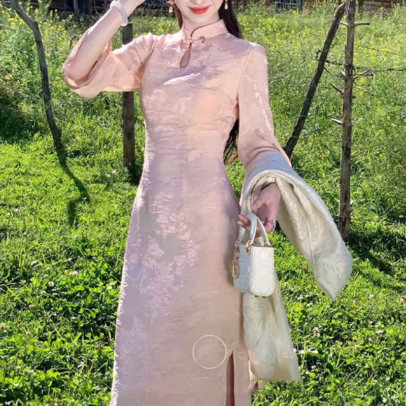 【甜月香】新中式珠光提花改良旗袍女早秋立领镂空连衣裙七分袖潮