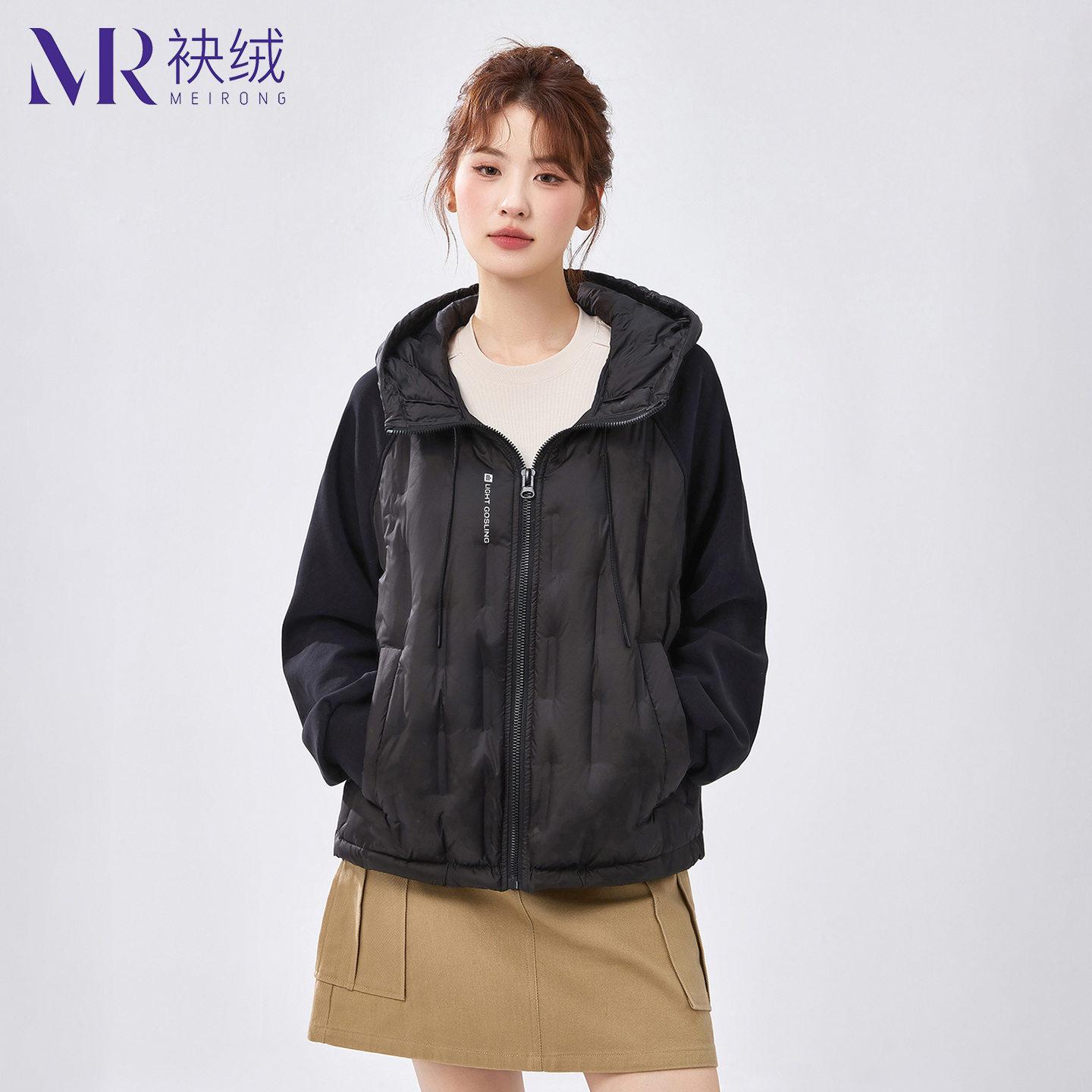 袂绒轻薄短款鹅绒服女2025新款时尚休闲运动拼接连帽冬季保暖外套