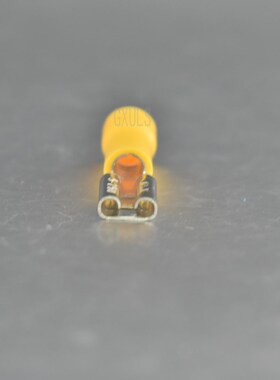 FDD5.5-250插簧接线端子500个一包黄铜材质4-6平方母头PVC护套