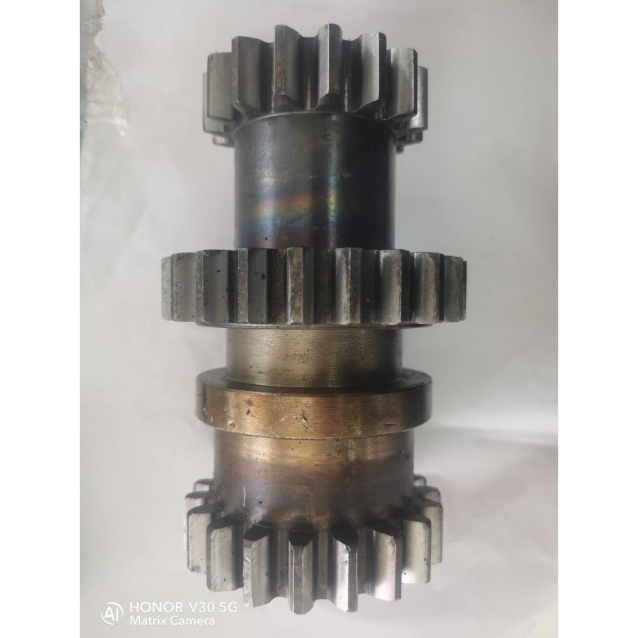 北京一机床厂X62W X52K升降台铣床三联齿轮配件 北一铣床齿轮部件