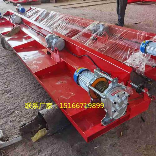 可自行走5米宽斜坡摊铺机 混凝土护坡整平机 简易款坡度摊平机