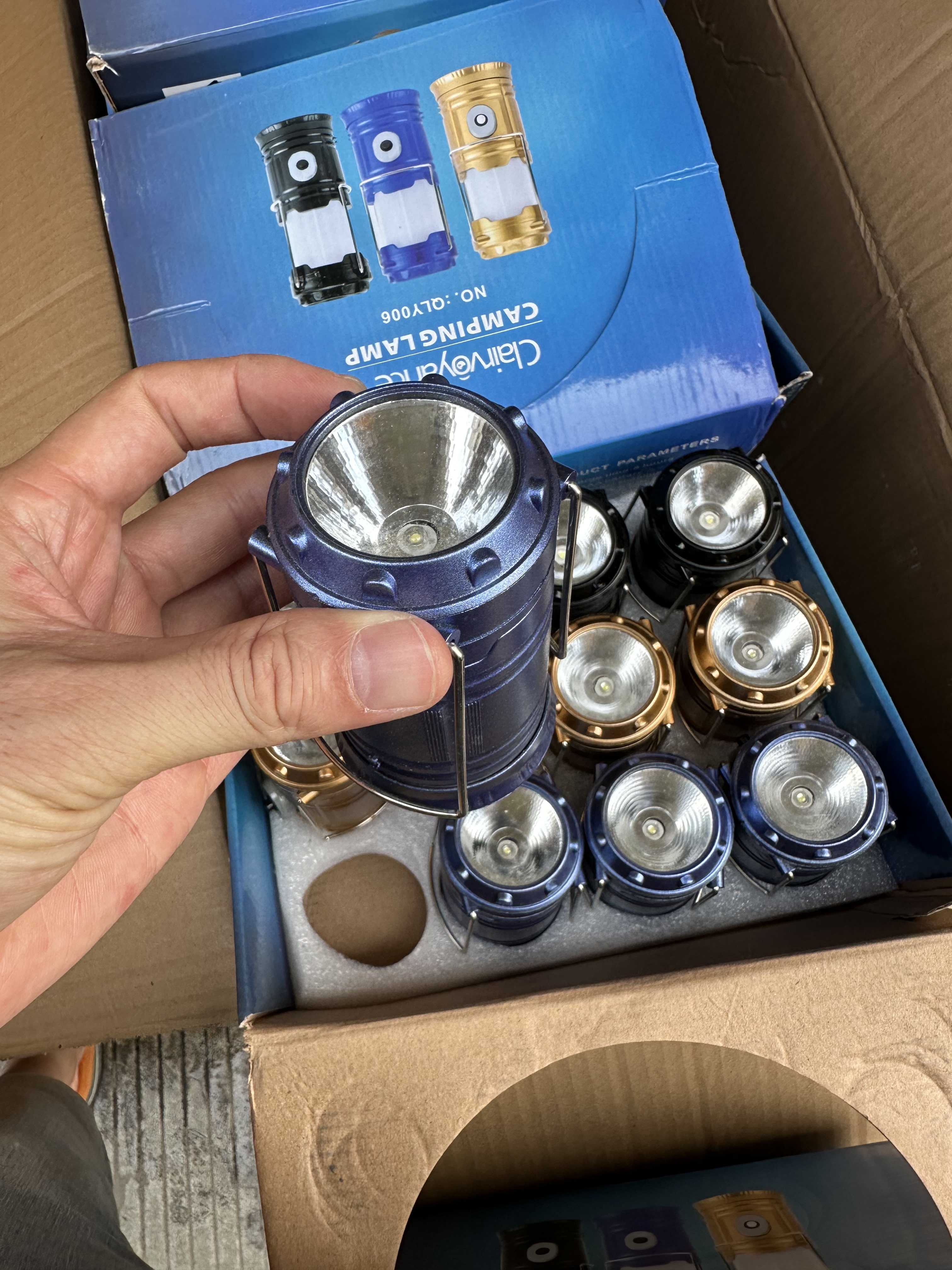 手提灯 装电池颜色随机发 不包好坏 diy研究