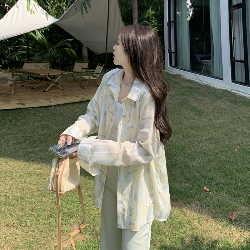 大码胖mm扎染衬衫女夏季长袖薄款2025新款宽松雪纺别致防嗮衫上衣