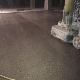 水泥地面硬化剂 混凝土地面起砂增强渗透型液体密封固化剂