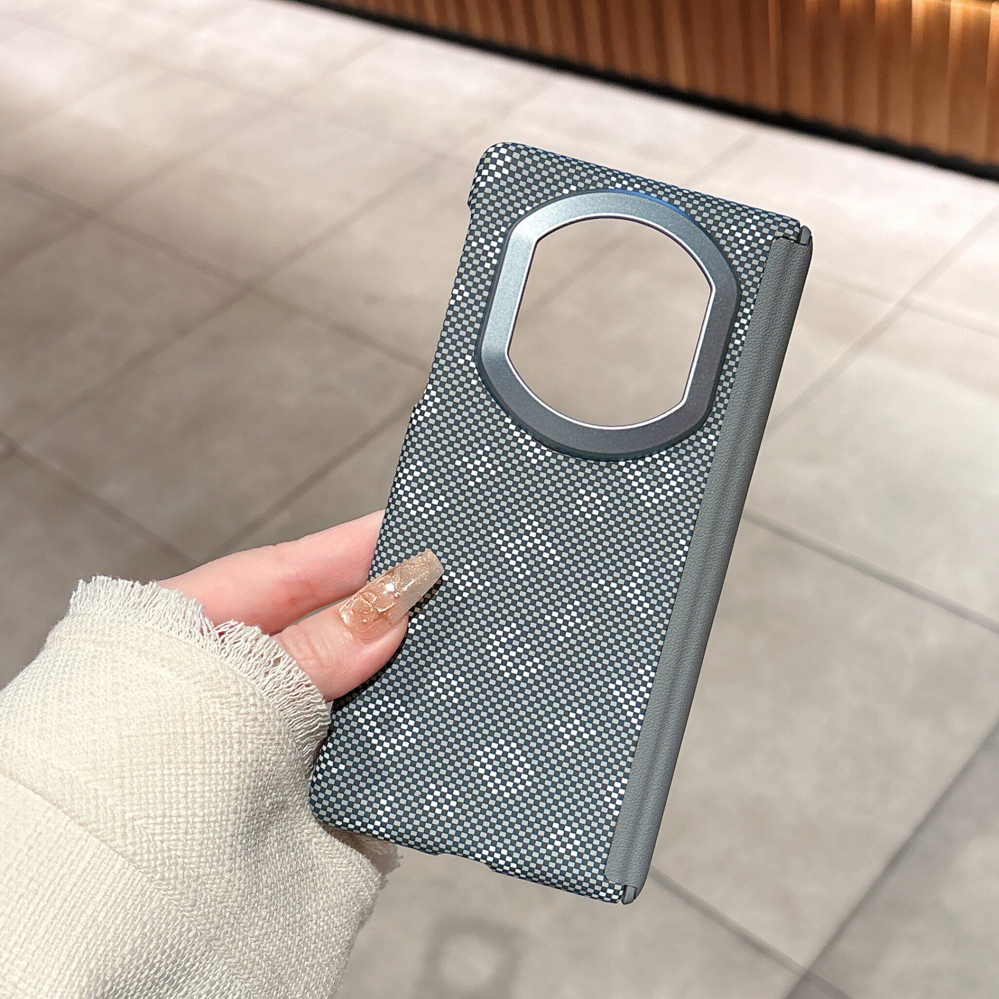 宇桐银河灰适用于华为MATEX7手机壳新款枚装字母折叠内置磁吸华为MATEX7硬壳中轴保护商务风男女通用轻薄