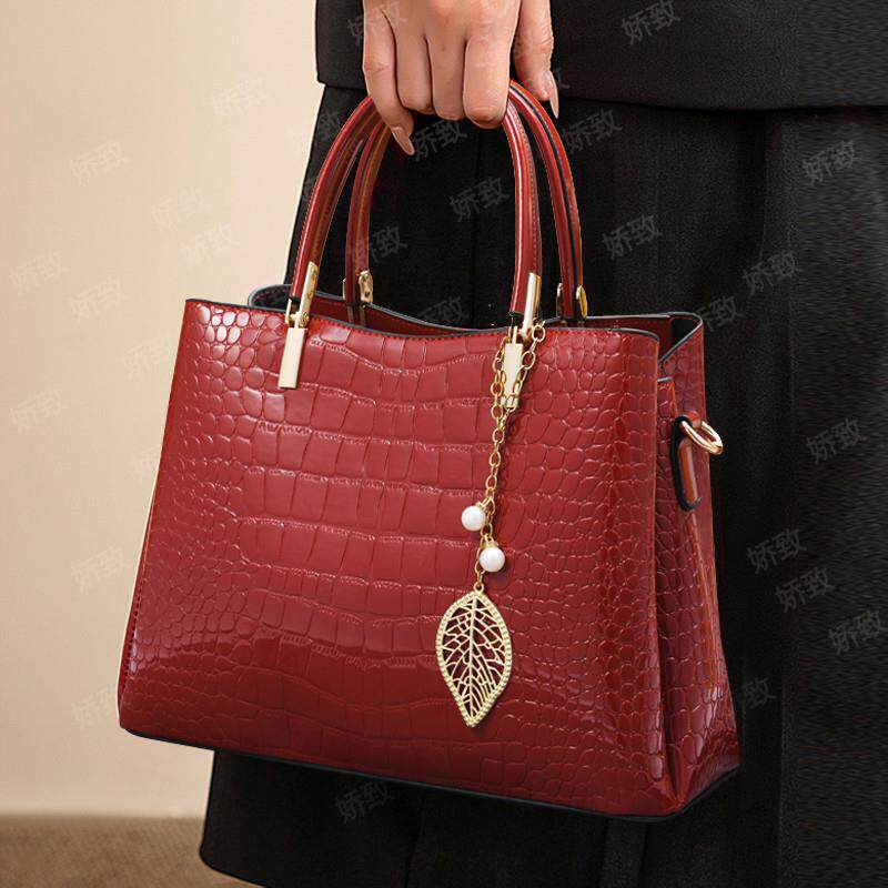 好货红色婚包喜妈妈婆婆包大气高级感2025新款婚宴手提斜挎女包礼