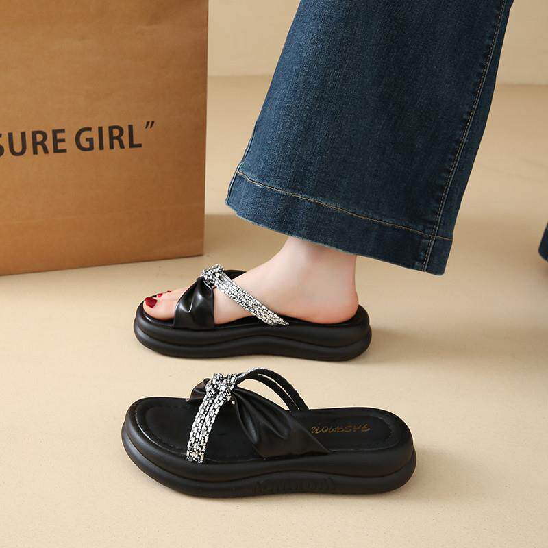 新品配裙子水钻凉拖鞋女外穿2026新款夏季精致孕妇一字拖34码沙滩