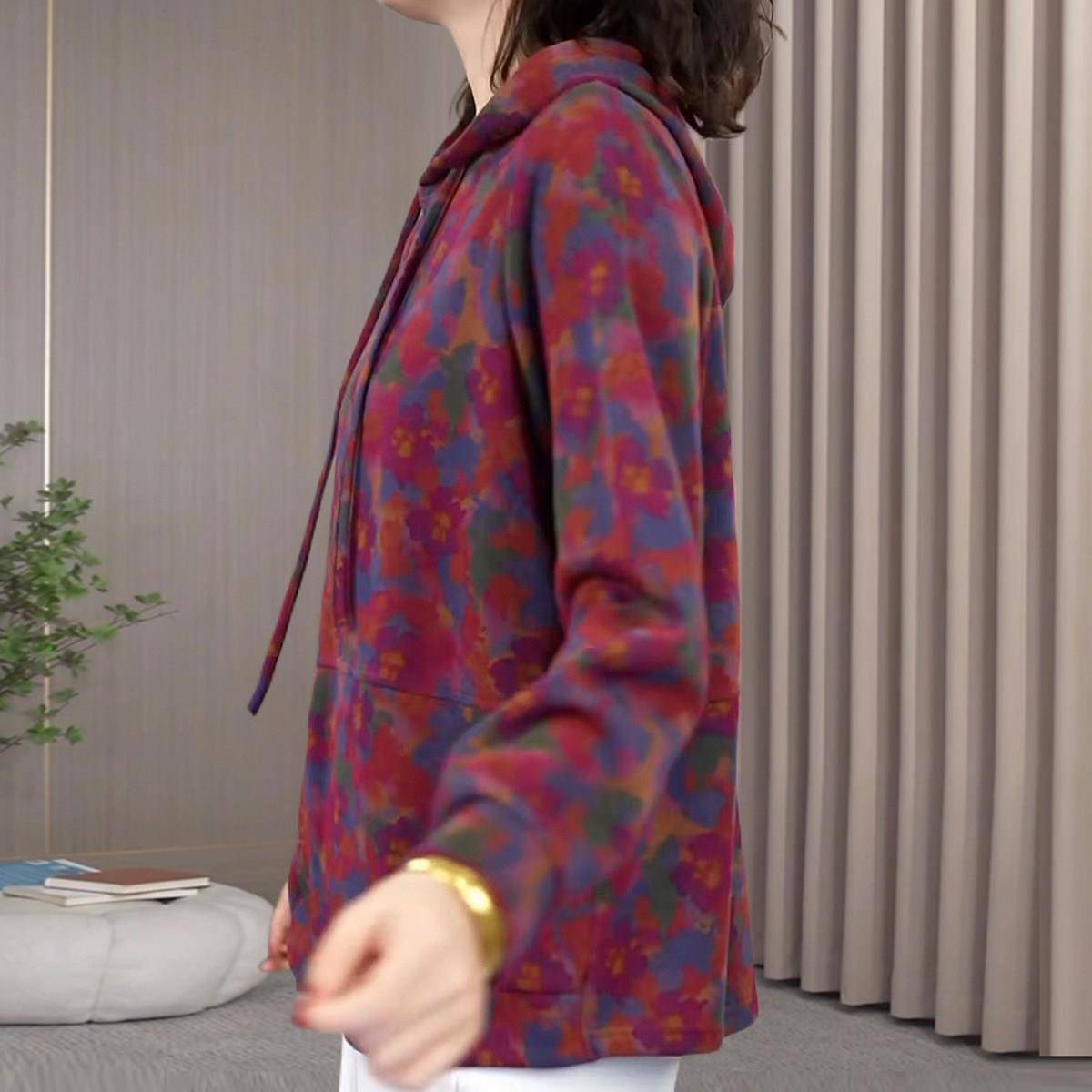 好货高质量碎花妈妈连帽减龄高档绒感卫衣大码女装遮肉宽松外穿内