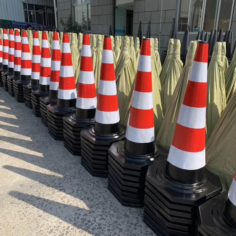 伸缩路锥 安全反光锥雪糕桶汽车交通道路应急警示路障设施可折叠