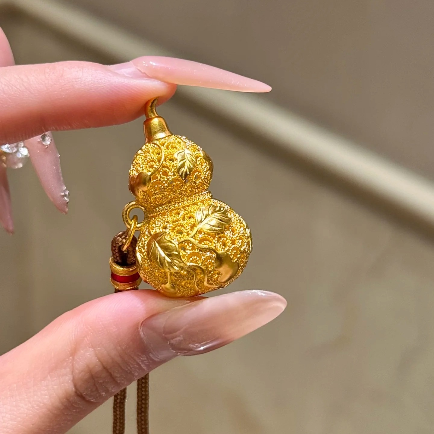 卡纯诗金店同款沙金仿真金花丝葫芦吊坠女新款复古项链挂坠项坠