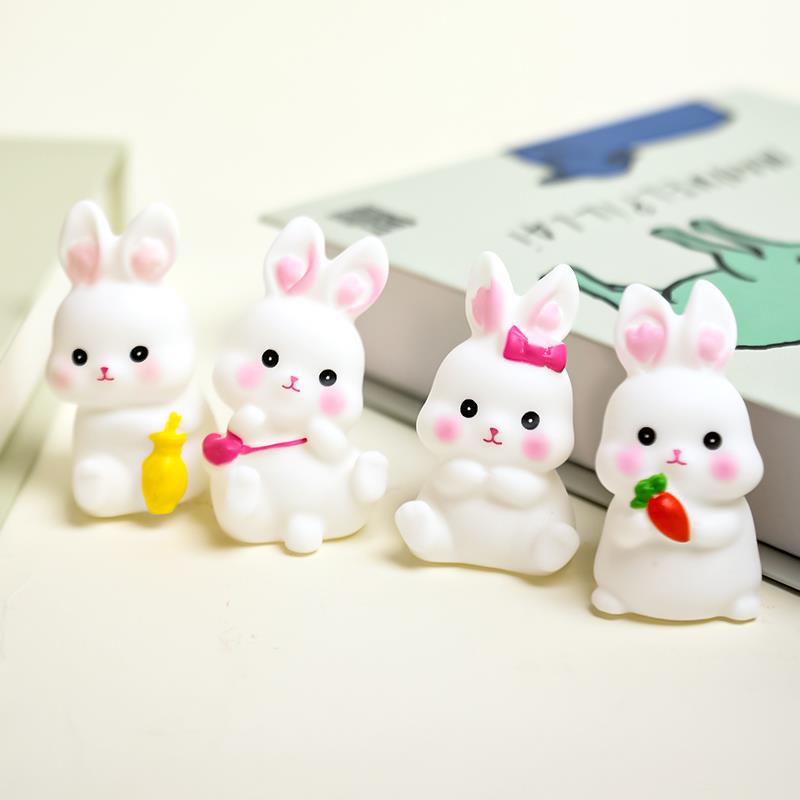 中秋节小兔子生日蛋糕装饰搪胶摆件可爱胡萝卜雨伞烘焙甜品台插件