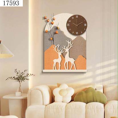 奶油风钟表挂钟客厅玄关2024新款餐厅挂墙北欧装饰创意时钟灯画