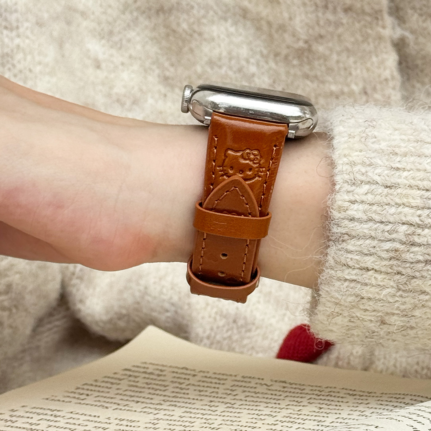 适用苹果印花KT猫亮面皮表带