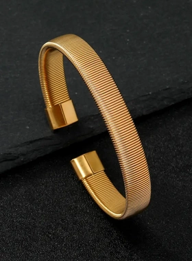 欧美弹簧手镯时尚个性竖条纹开口手镯嘻哈弹力手环不锈钢饰品