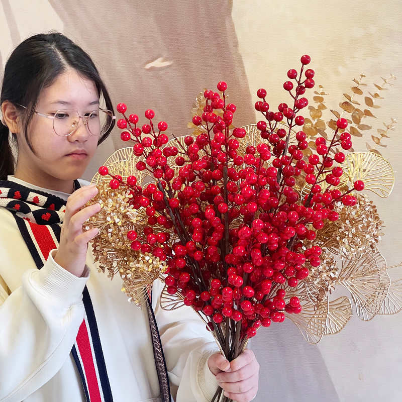 发财果冬青红果仿真花尤加利叶圣诞新年摆件插花干花花束客厅摆设