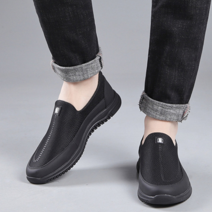 HG1801男士中老年防滑软底透气运动舒适轻便一脚蹬休闲鞋