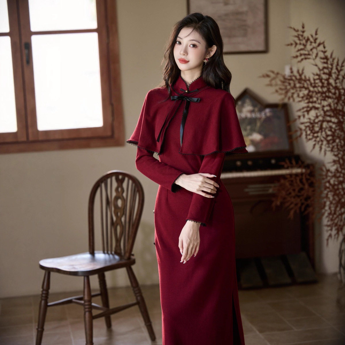 2026新款红色旗袍女新中式订婚敬酒服秋季长袖日常两件套旗袍披肩