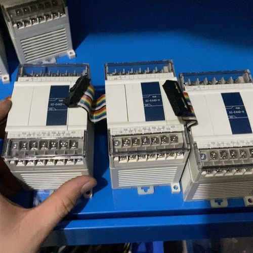 信捷XC-E4AD-H, 3只,成色新,实拍图,功能包好.特