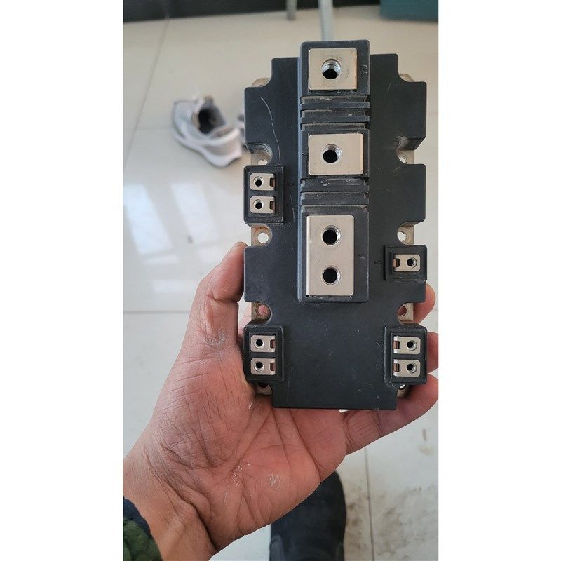 英飞凌FF450R12IE4,二手拆机,正常使用,200一块