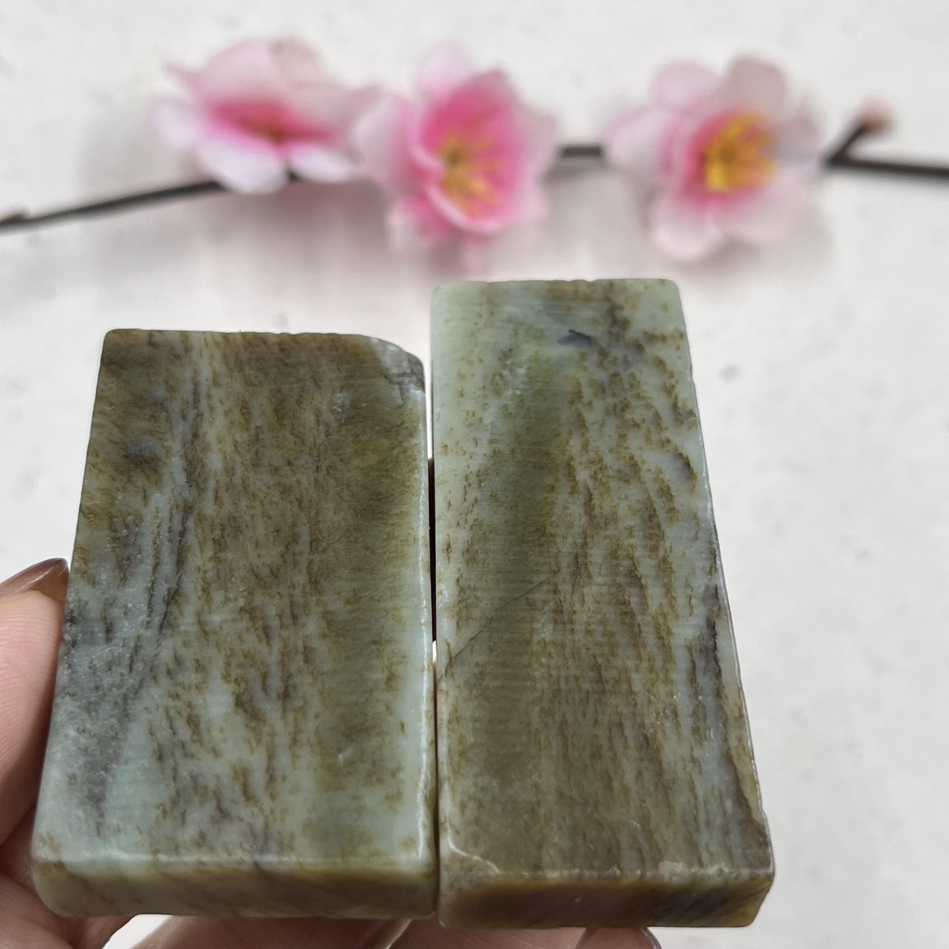 2件价新疆和田玉糖草花且末意境牌子边角料玉石料片料下脚料包邮t