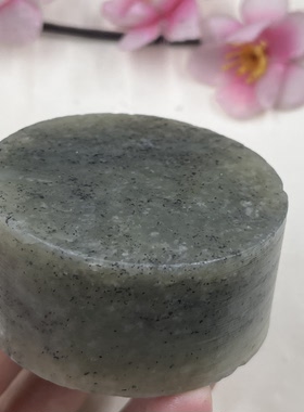 新疆和田玉青花籽手镯芯边角料圆柱把件 玉石料下脚料包邮178克ta