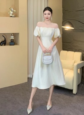 气质小个子白色a字连衣裙2024夏季新款名媛风收腰显瘦一字肩女裙