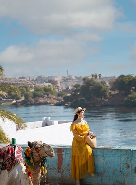理想三旬女装波西米亚度假风一字肩黄色雪纺大裙摆蛋糕连衣裙长裙