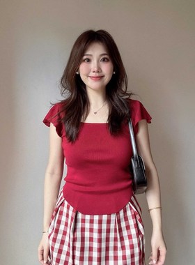 大码胖mm洋气穿搭一整套装女夏季红色针织短袖上衣高腰格子半身裙