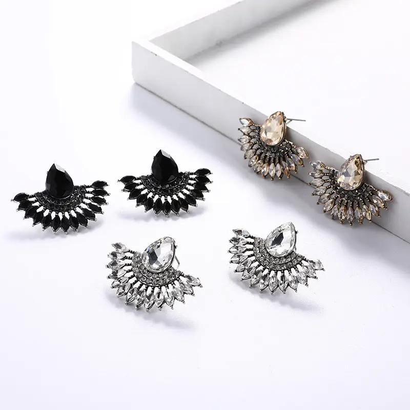 欧美时尚个性简约合金镶钻几何水滴扇形水晶气质高级感耳饰